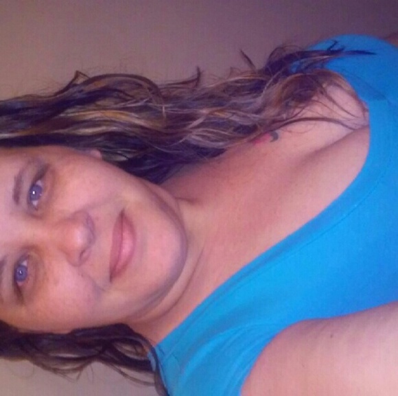 Profile Picture of Sheila Fryberger (@sheiladarnell_) on Poshmark