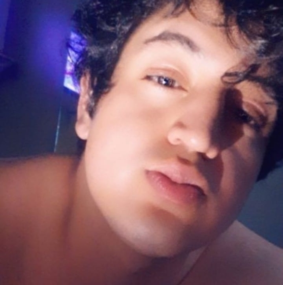 Profile Picture of Adrian Cabrera (@adriancs3112) on Poshmark