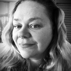 Profile Picture of Chloe Cuthbert (@ccuthbertauthor) on Pinterest