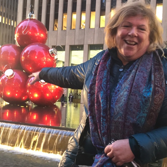 Profile Picture of Joann Legates (@joteach03) on Poshmark