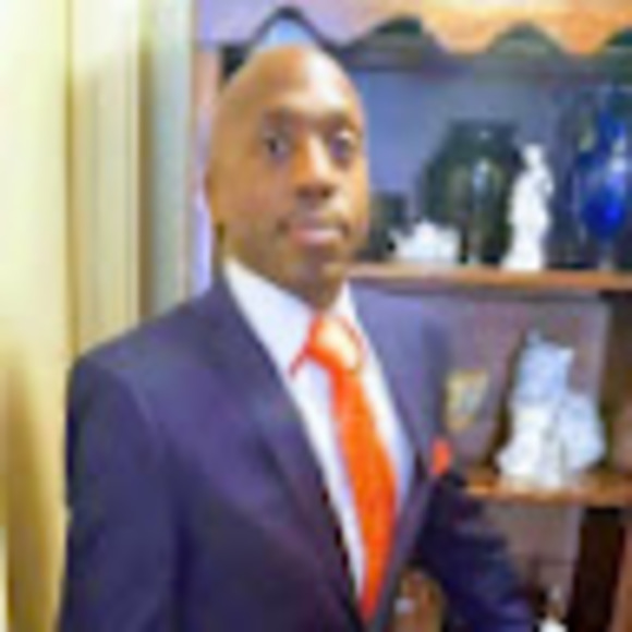 Profile Picture of Wendell Mccoy (@quayed3) on Poshmark