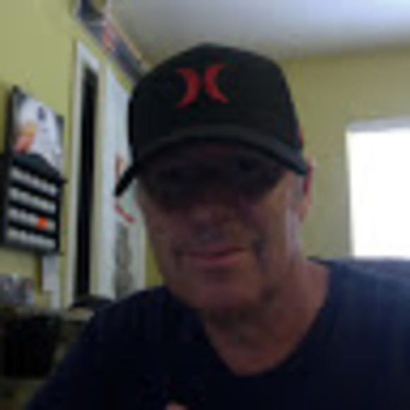 Profile Picture of Jonathan Gilbert (@jonathanghb) on Poshmark