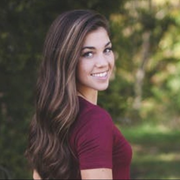 Profile Picture of Dar Weiberg (@darweib) on Poshmark