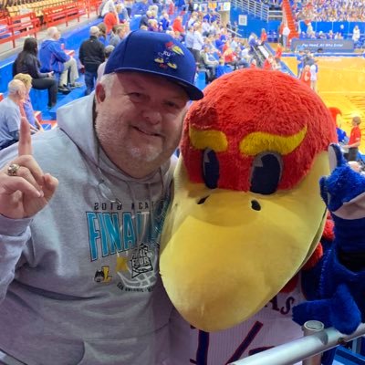 Profile Picture of Jeff Orlowski (@orlowskijp) on Twitter