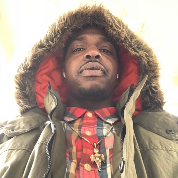 Profile Picture of Christopher Smith (@ceemillz) on Poshmark