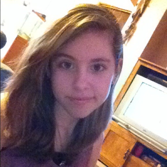 Profile Picture of Garylin Fletcher (@gypsy22) on Poshmark