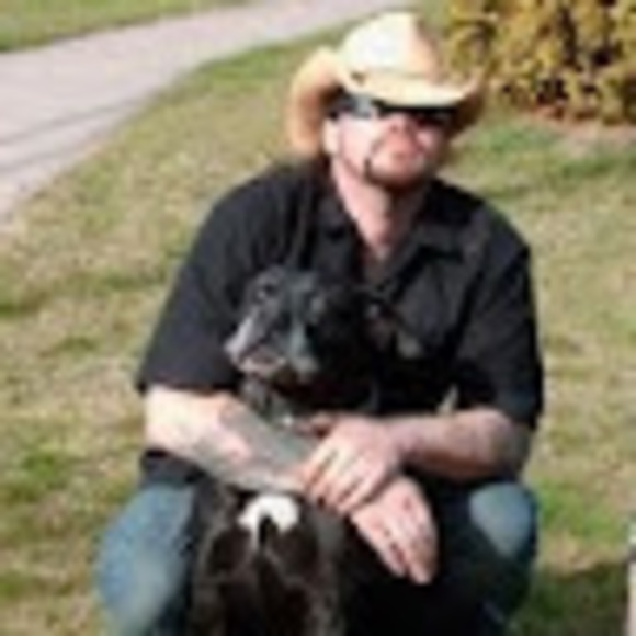 Profile Picture of Benjamin Conover (@conoverbenjamin) on Poshmark