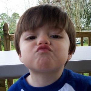 Profile Picture of Kenia Rivas (@keniaensminger) on Myspace