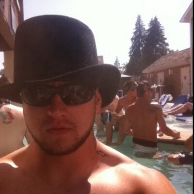 Profile Picture of Andrew Blaschke (@NotOfHisChoice) on Twitter