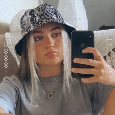 Profile Picture of Brooke Armstrong (@Brooke_Amstrong) on Twitter