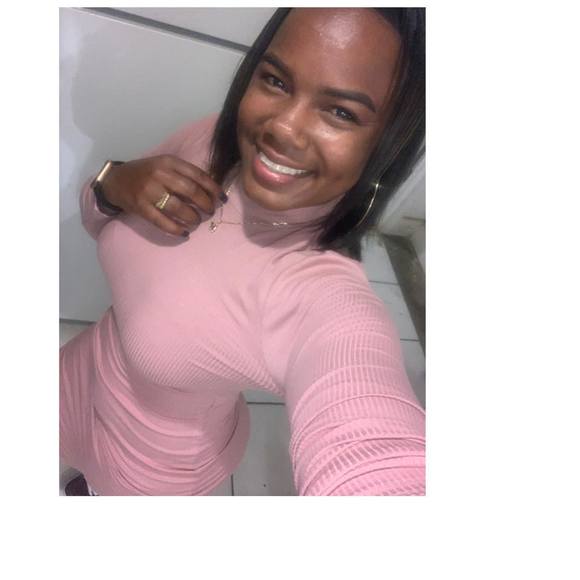 Profile Picture of Elizabeth Caycedo (@michelcir) on Poshmark