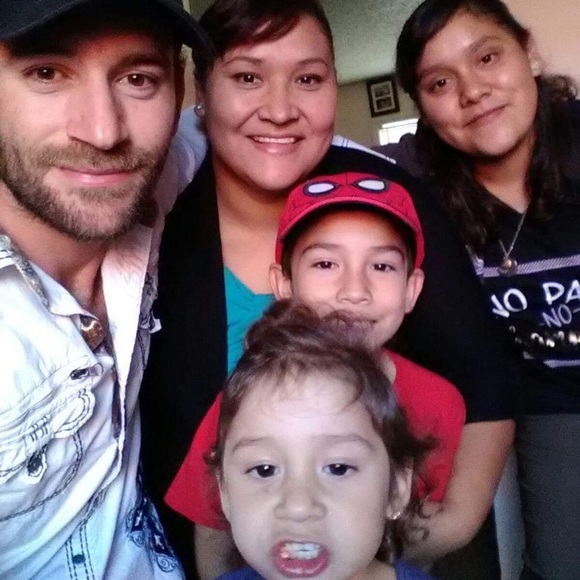 Julia Valenzuela - Poshmark Profile Picture of Julia Valenzuela (@85julia) on Poshmark