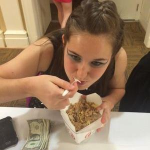 Profile Picture of Emily Davisson (@emdavisson) on Twitter
