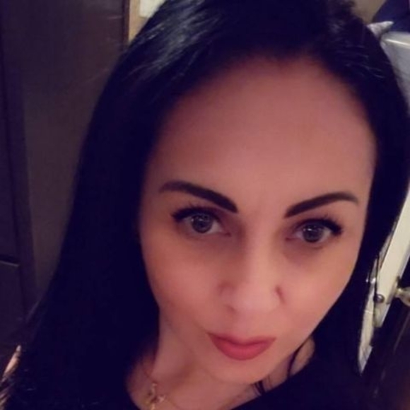 Profile Picture of Nelson Perez (@nelsonp7988) on Poshmark