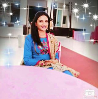 Profile Picture of Deepali Pandit (@deepali.pandit.9693) on Facebook