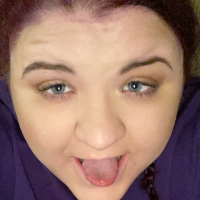 Profile Picture of Kylie Schroeder (@TheeKSchroeder) on Twitter