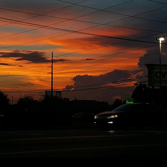 Profile Picture of Lynda Nemchek (@lyndalove90) on Poshmark