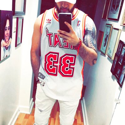 Profile Picture of Jerry J Rodriguez (@jerryRod305) on Twitter