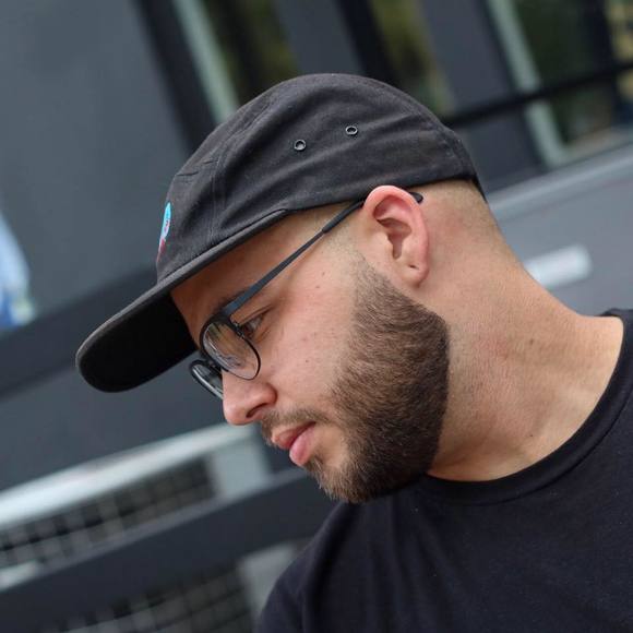 Profile Picture of Jacob Frank (@xjfrankx) on Poshmark