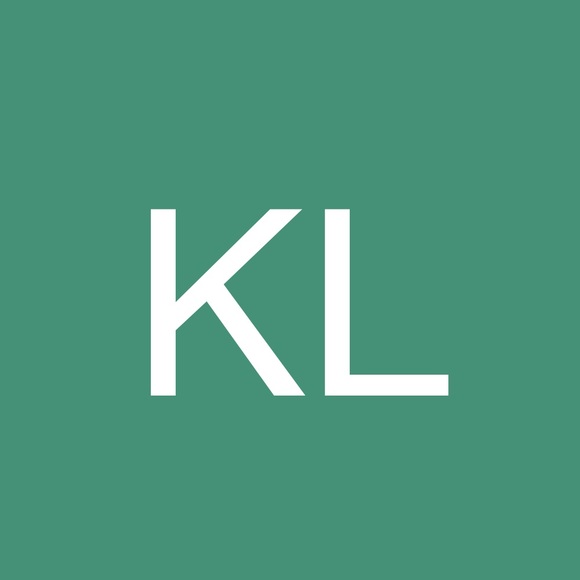 Profile Picture of Kiruigibe Llino (@kiruigibe1923) on Poshmark