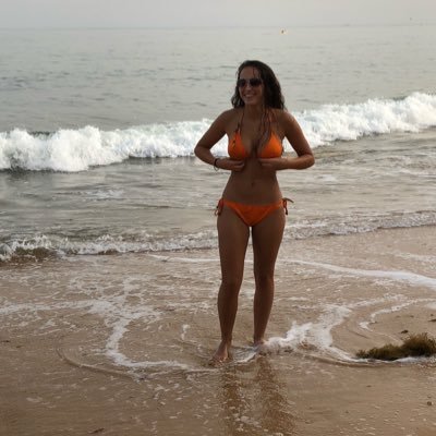 Profile Picture of Alexa (@alexaalmeida05) on Twitter