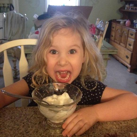 Profile Picture of Jennifer Tomberlin (@j_tomberlin) on Poshmark