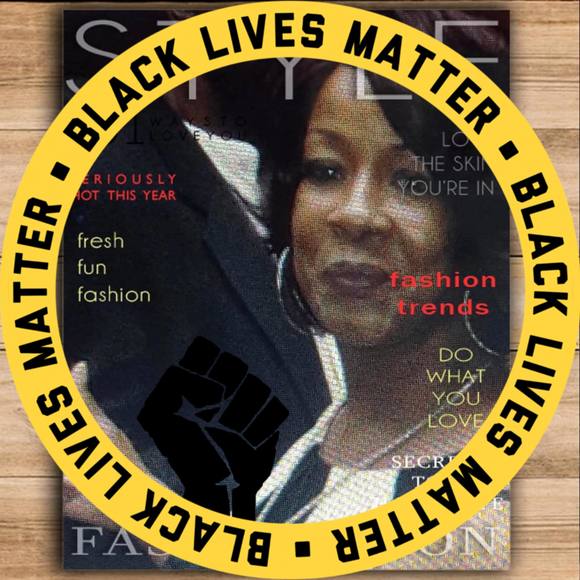 Profile Picture of Cassandra Slack (@cassandra612) on Poshmark