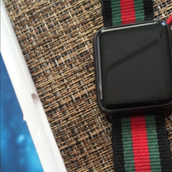 Profile Picture of Debras Bernadel (@debrasbernadel1) on Poshmark