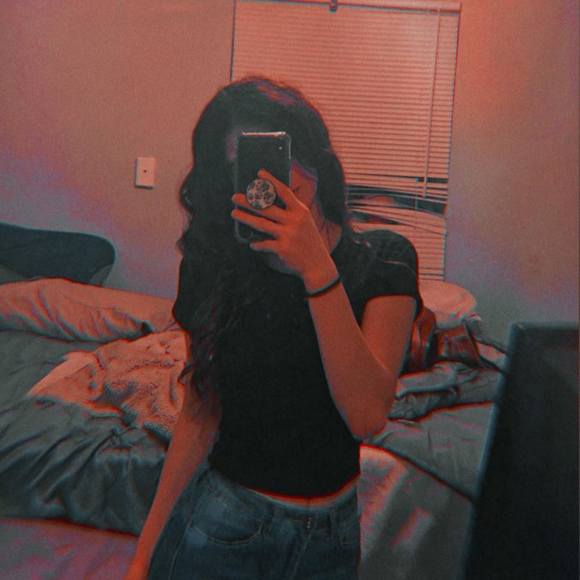 Profile Picture of Jennifer Timony (@jtimony25) on Poshmark