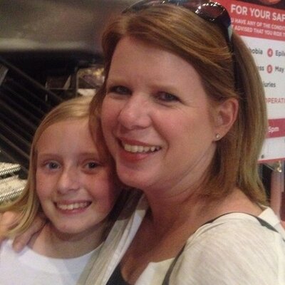 Profile Picture of Amy Calhoun (@amy_calhoun) on Twitter