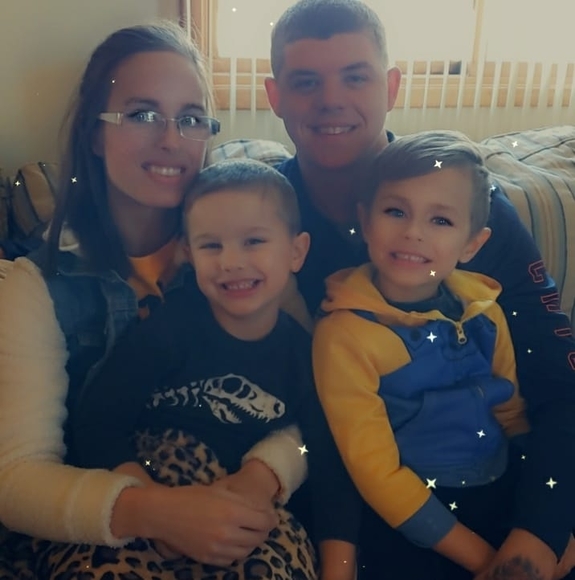 Profile Picture of Carly Ross (@carlyann_94) on Poshmark