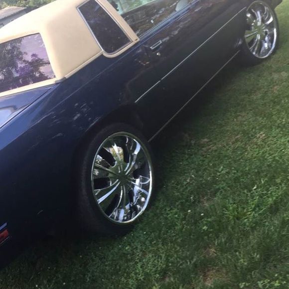 Profile Picture of John Stumbo (@jstumbo888) on Poshmark