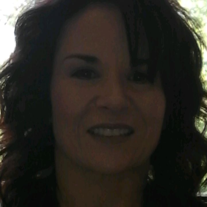 Profile Picture of Lori (@lori_starr) on Tiktok