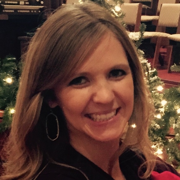 Profile Picture of Tiffany Caldemeyer (@mrsc2011) on Poshmark