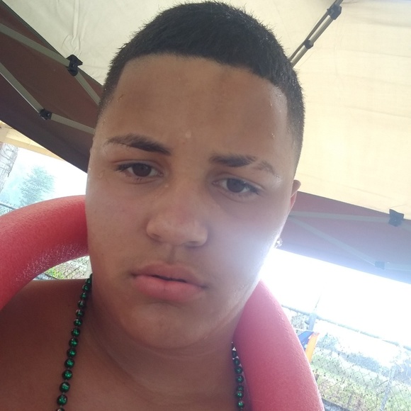 Profile Picture of Kelvin Rivera (@kelvin526) on Poshmark