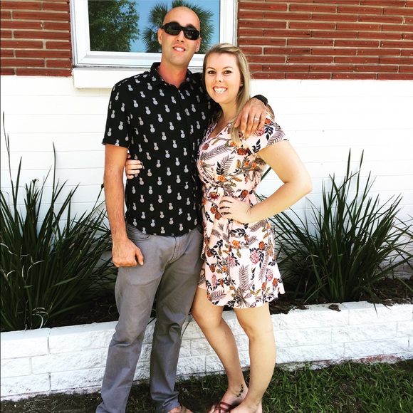 Whitney Roe - Poshmark Profile Picture of Whitney Roe (@whitneyyyy123) on Poshmark