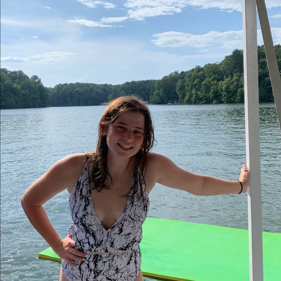 Profile Picture of Caroline Lumpkin (@carollump) on Poshmark