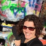 Profile Picture of Sharon Russell (@sharlonie) on Instagram