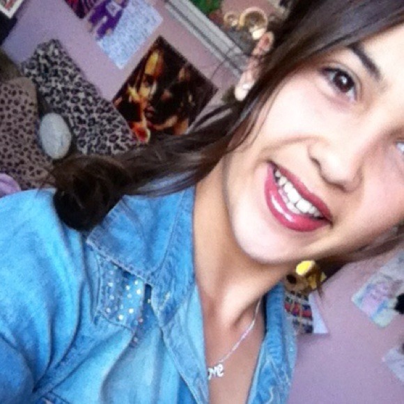 Profile Picture of Brigitte Mihalca (@brigittemihalca) on Poshmark