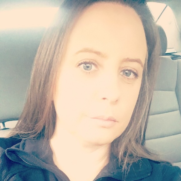 Profile Picture of Pamela Abbott (@pamster92) on Poshmark