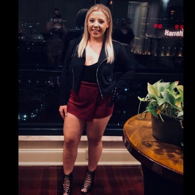 Profile Picture of Shelby Phillips (@ohhayshell_) on Twitter