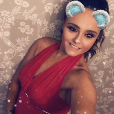 Profile Picture of Katiehelene (@katiehelene1) on Twitter