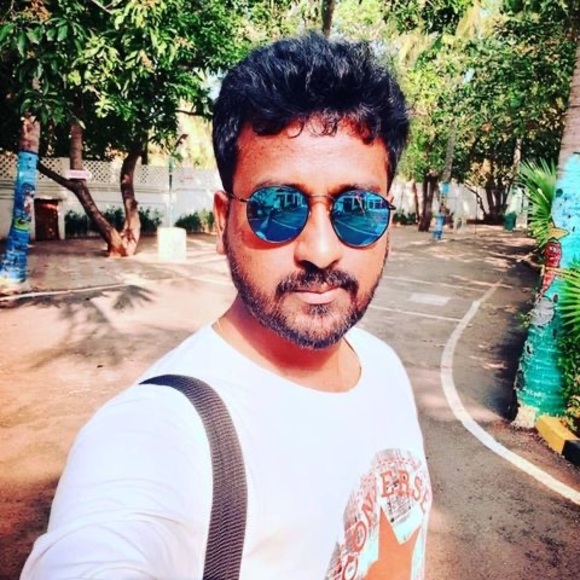 Profile Picture of Stanly Raj (@stanly_8055) on Poshmark