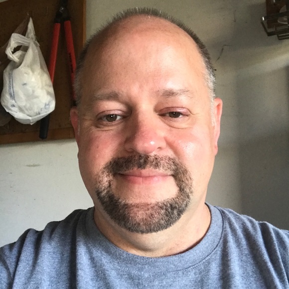 Profile Photo of Bill Parker (@wireguy50) on Poshmark