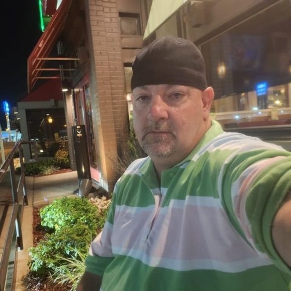 Profile Picture of David Honeycutt (@honeycuttd05) on Poshmark