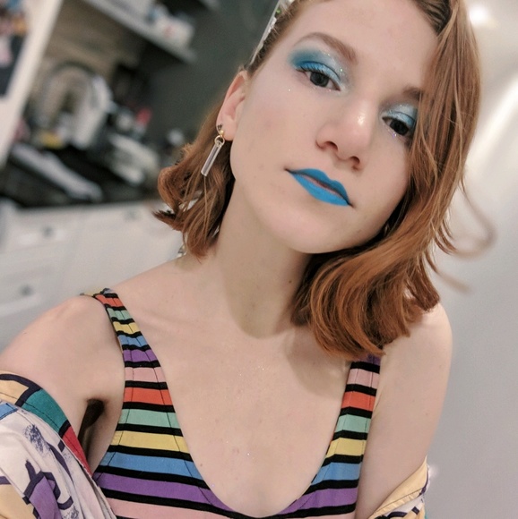Profile Picture of Mary Rising (@maryrising) on Poshmark
