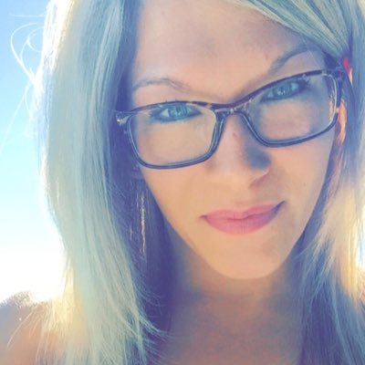 Profile Picture of Monique Simard (@simard_monique) on Twitter