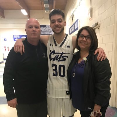 Profile Picture of Bryant Jarrett (@@hoops_4) on Twitter