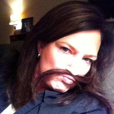 Profile Picture of Jennifer Gunn James (@gunngirl4ever) on Twitter