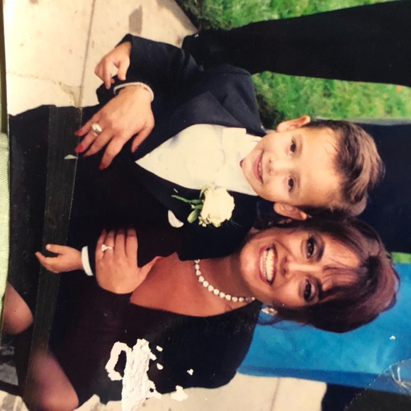 Connie Langone - Poshmark Profile Picture of Connie Langone (@conniecupid62) on Poshmark